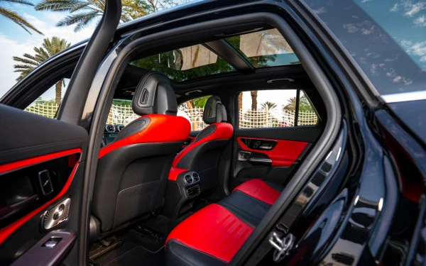 Zwart Mercedes GLC 200 SUV Photo 11