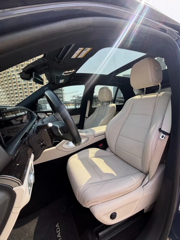 Blue Mercedes GLE 350 Photo 3