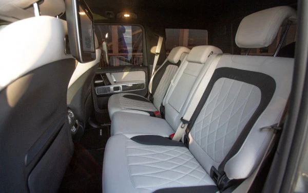 Grey Mercedes G63 AMG Photo 7