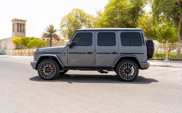 Grey Mercedes G63 AMG Photo 4