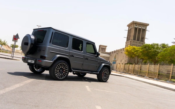 Grey Mercedes G63 AMG Photo 8