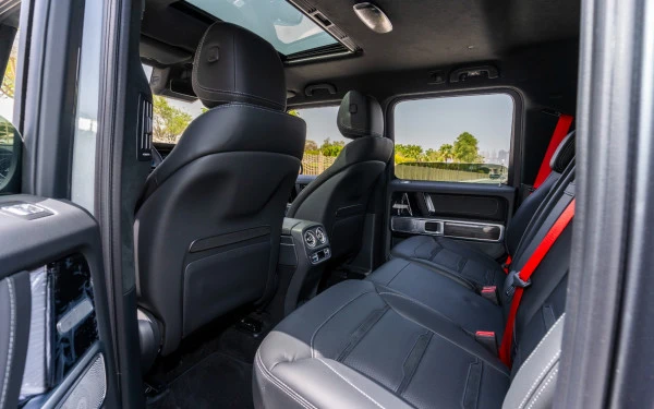 Grey Mercedes G63 AMG Photo 10