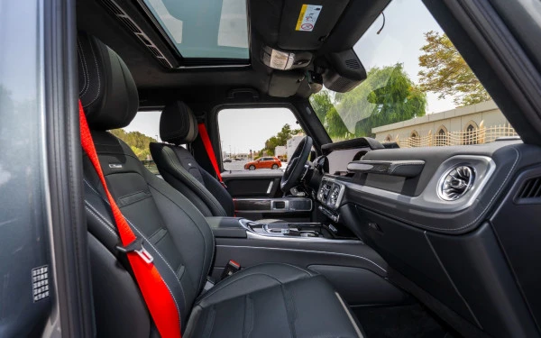 Grey Mercedes G63 AMG Photo 12