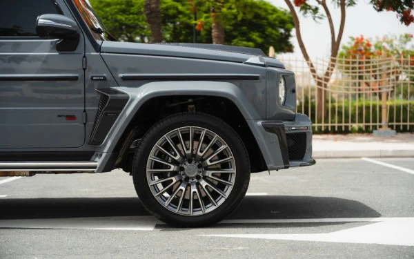 Grey Mercedes G63 AMG Photo 6