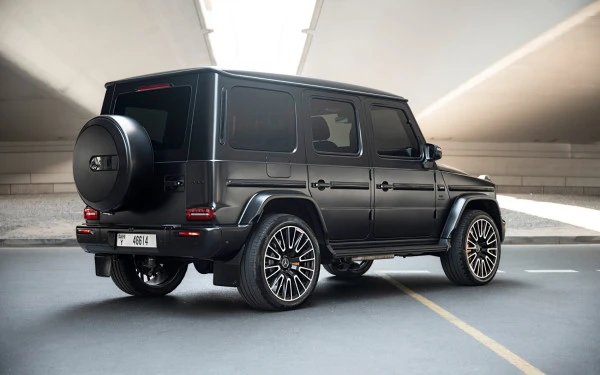Matte Black Mercedes G63 AMG Photo 12
