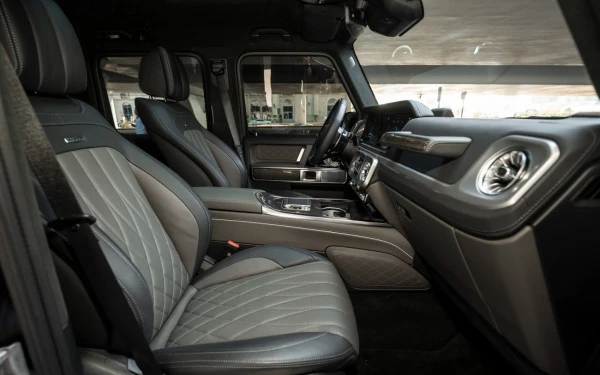 Matte Black Mercedes G63 AMG Photo 22