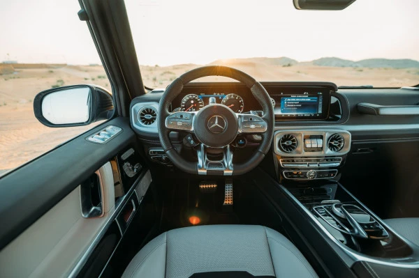 Weiß Mercedes G63 AMG Photo 4